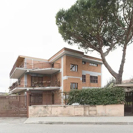 Peperino Attic Flat Διαμέρισμα Τσιαμπίνο
