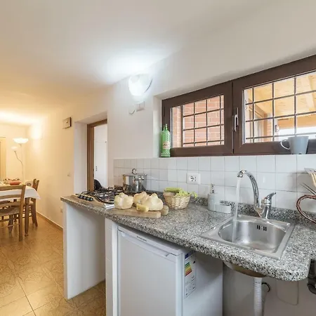 Peperino Attic Flat Διαμέρισμα *