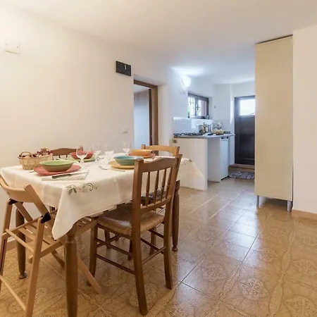 Διαμέρισμα Peperino Attic Flat Τσιαμπίνο